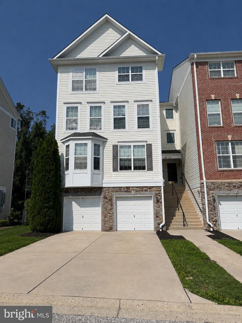 150 Mohegan Dr #a Property Photo 2