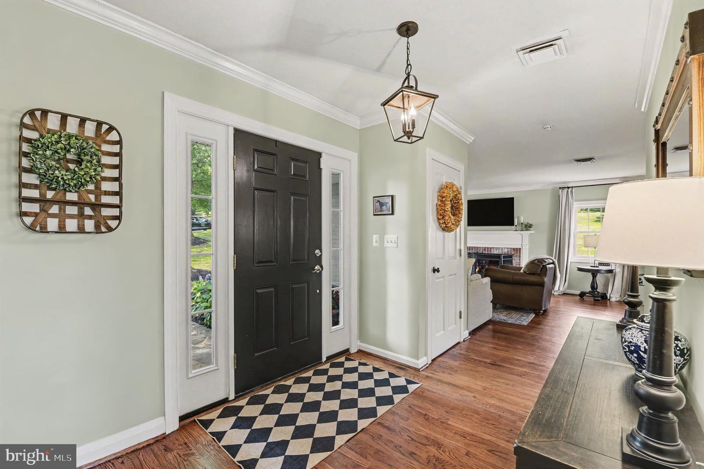 1509 Rolling Rd Property Photo 8