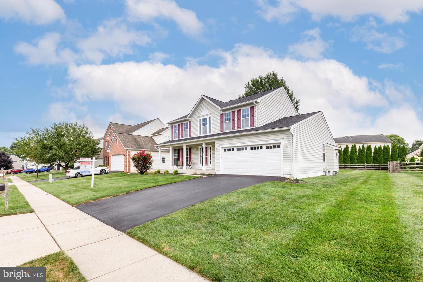 2213 Autumn Glow Ct Property Photo 5