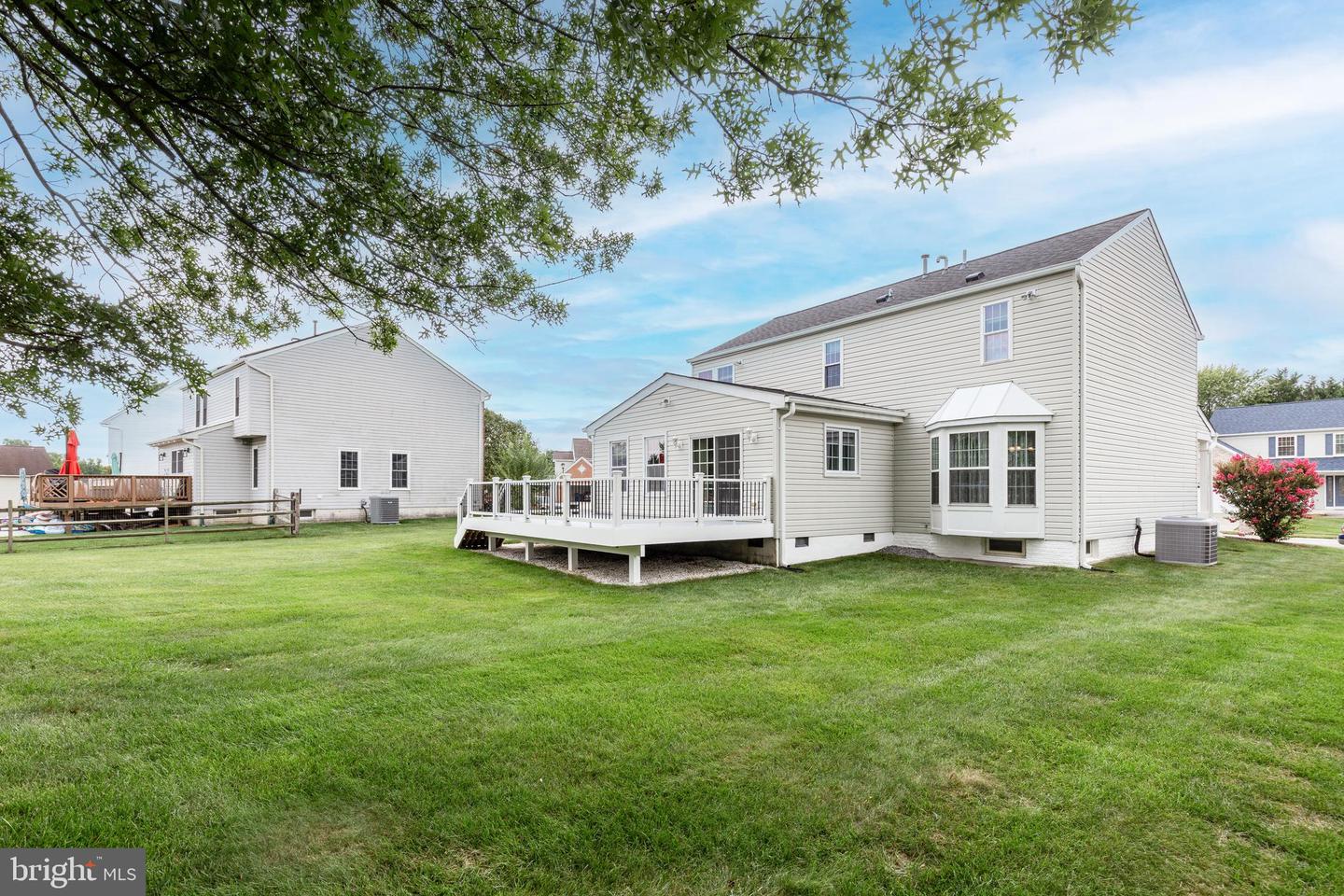 2213 Autumn Glow Ct Property Photo 9