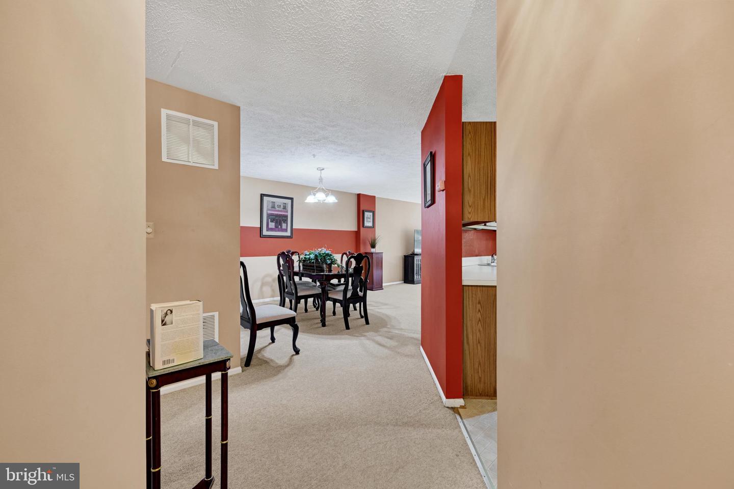 203 Kimary Ct #203-k Property Photo 3
