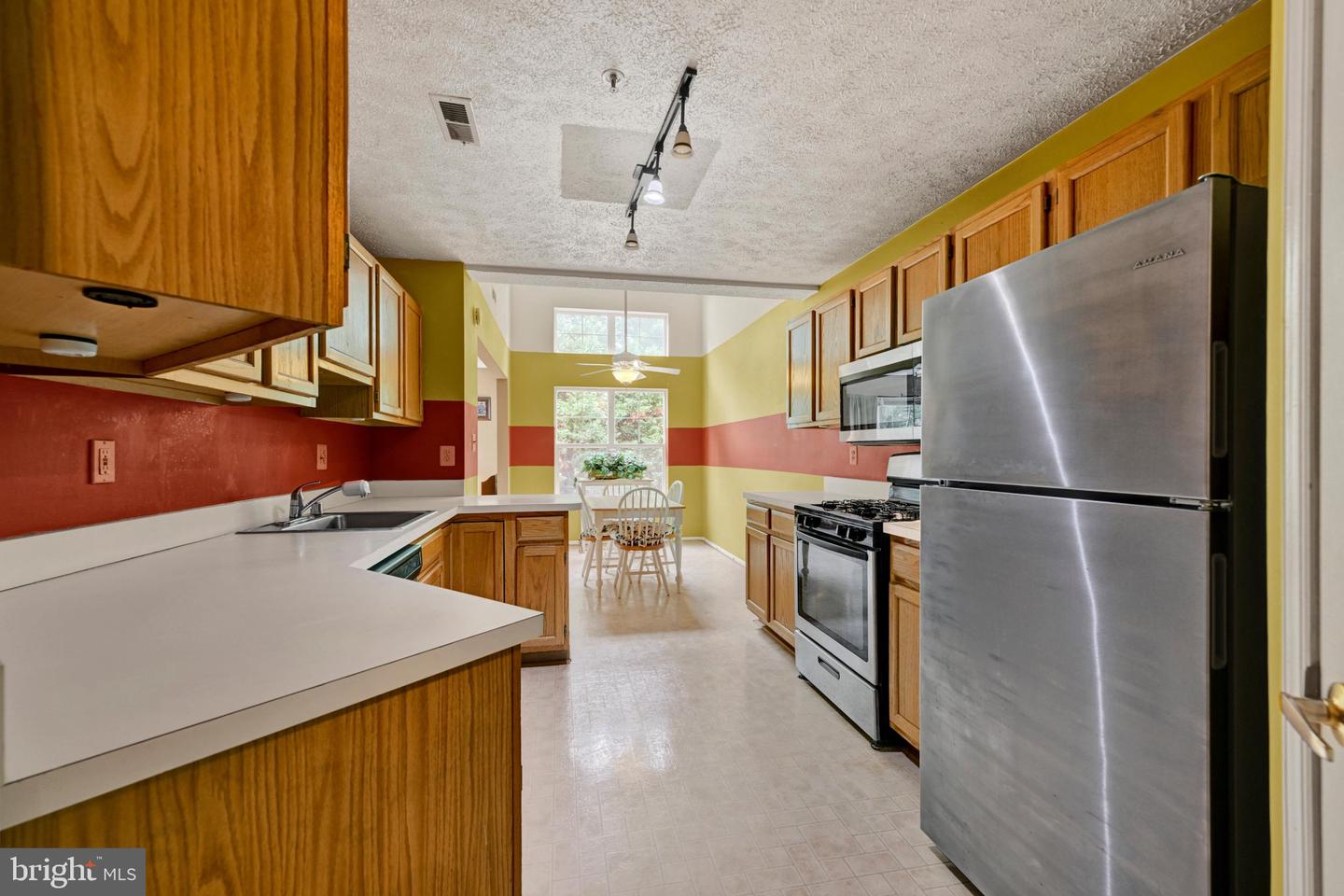 203 Kimary Ct #203-k Property Photo 5