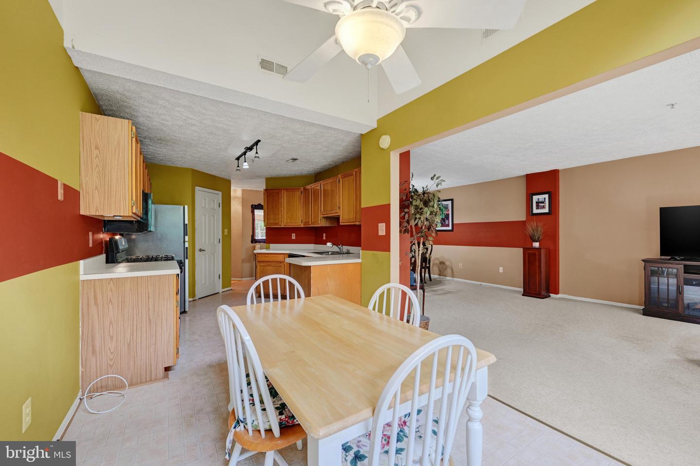 203 Kimary Ct #203-k Property Photo 10
