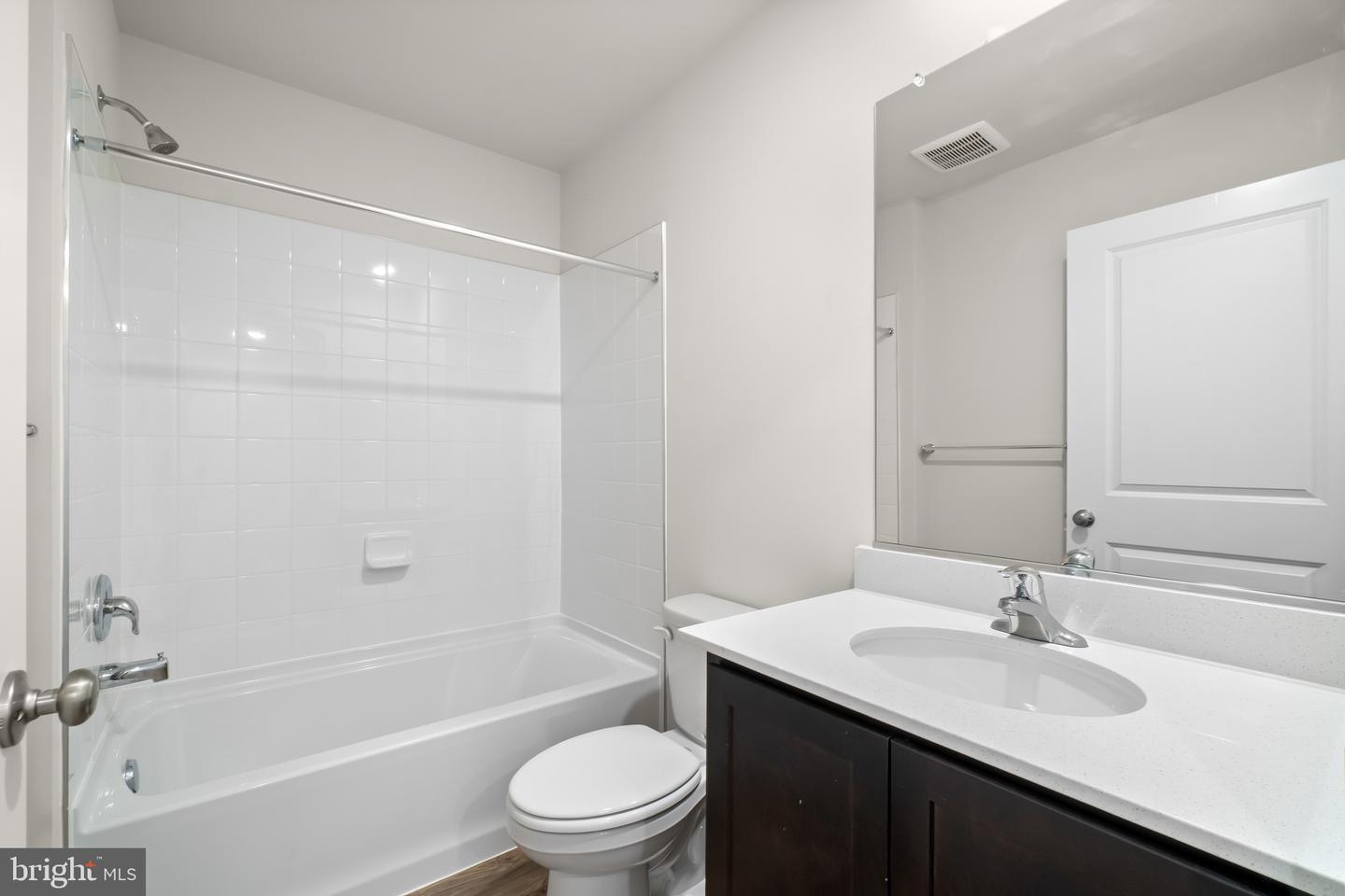 359 Hackley Dr Property Photo 33
