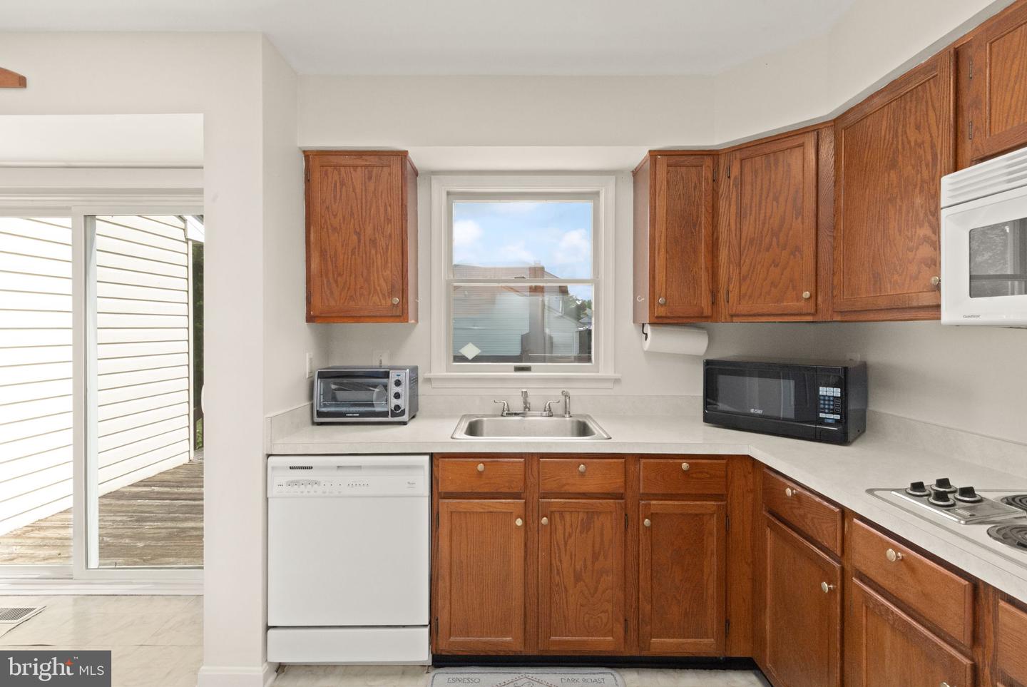 1209 Dranmore Way Property Photo 12