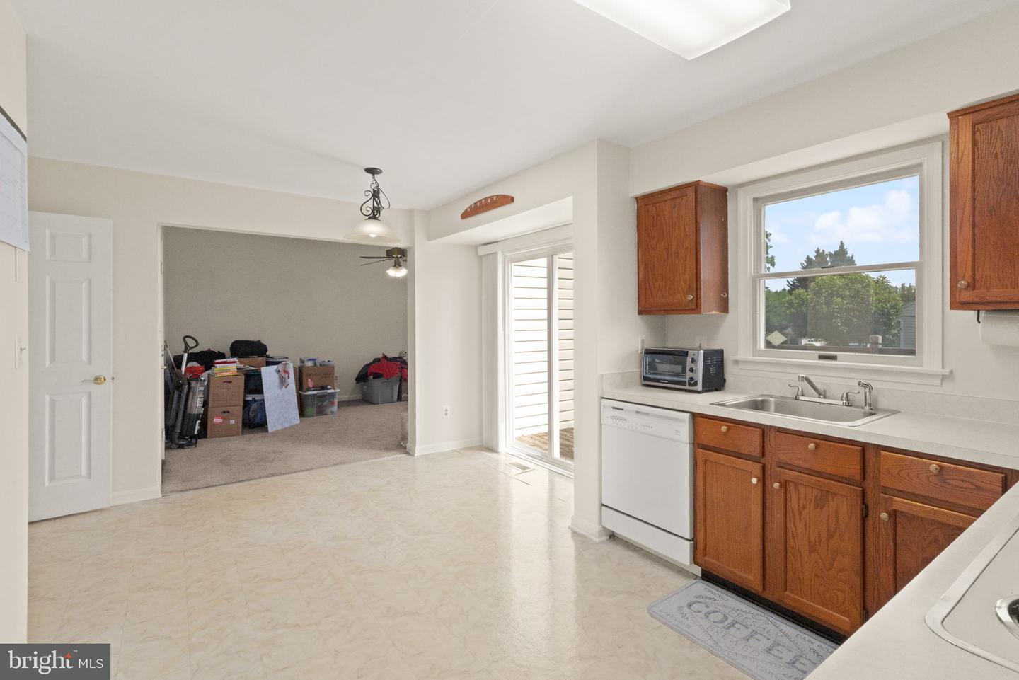 1209 Dranmore Way Property Photo 13