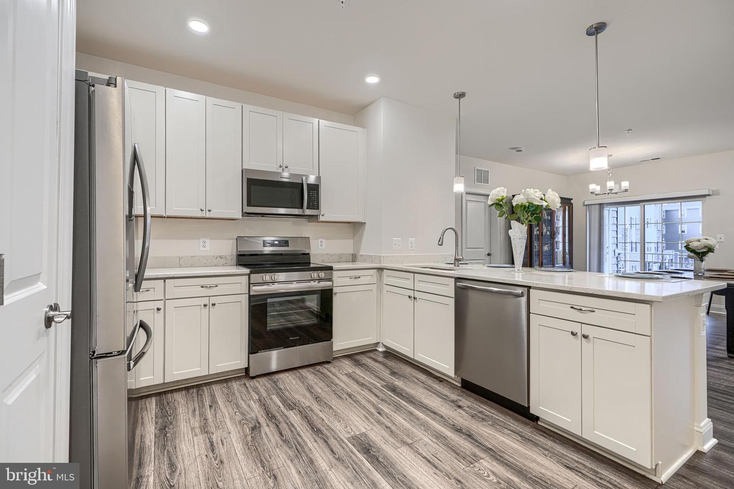406 BOLD RULER CT #204 Property Photo 1