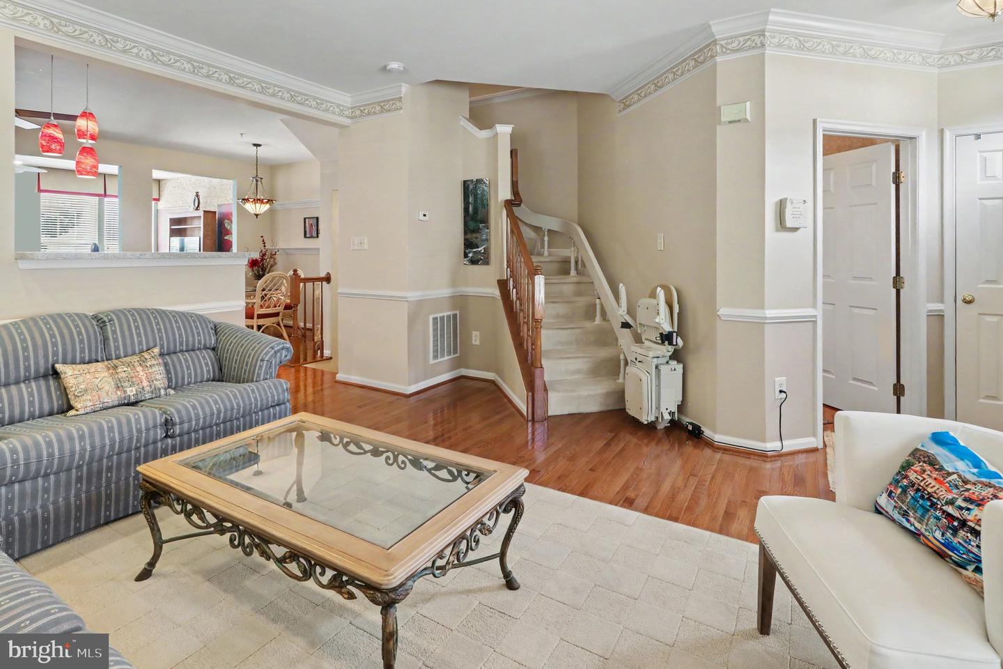 1328 Lewis Ln Property Photo 5
