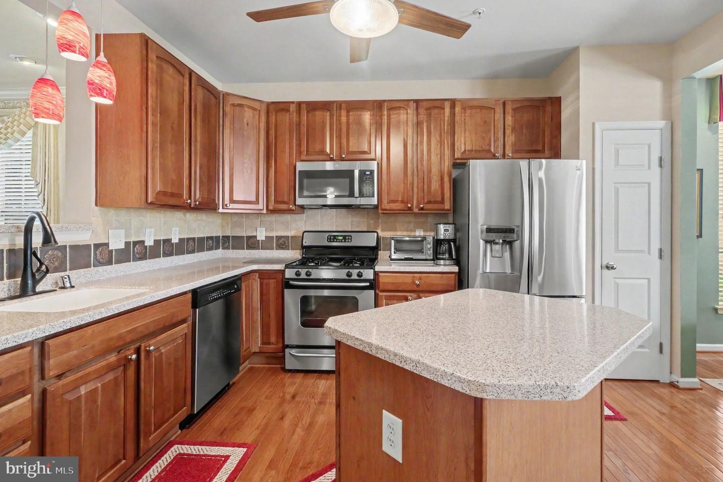 1328 Lewis Ln Property Photo 11