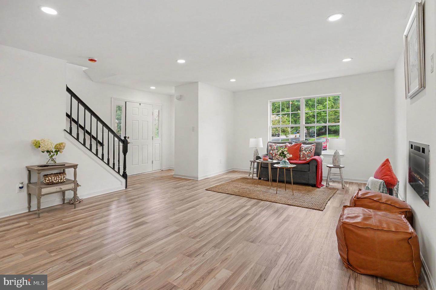 1901 Millington Sq Property Photo 6