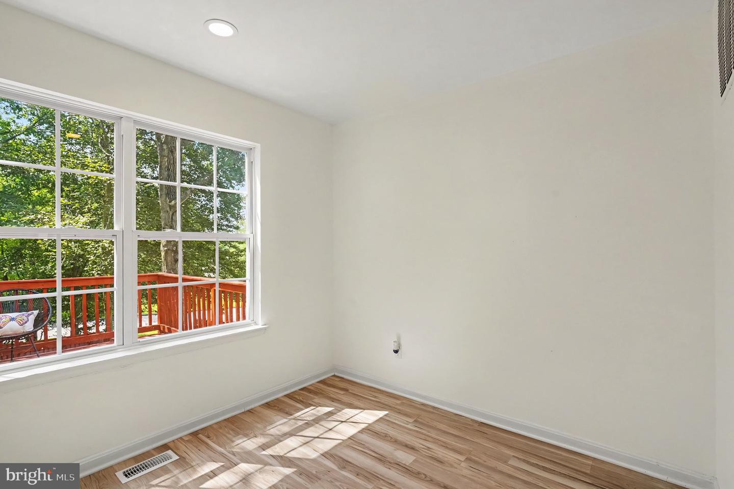 1901 Millington Sq Property Photo 10