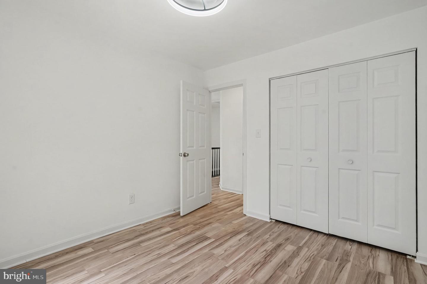 1901 Millington Sq Property Photo 20