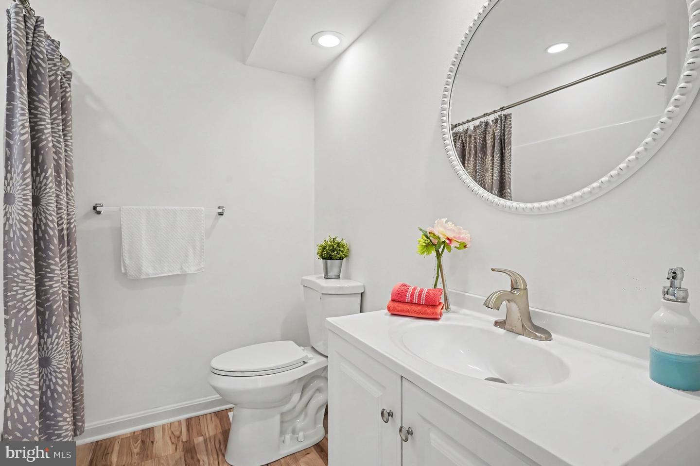 1901 Millington Sq Property Photo 21