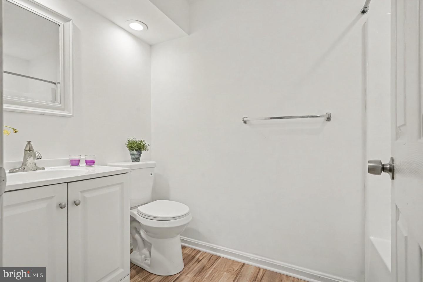 1901 Millington Sq Property Photo 29