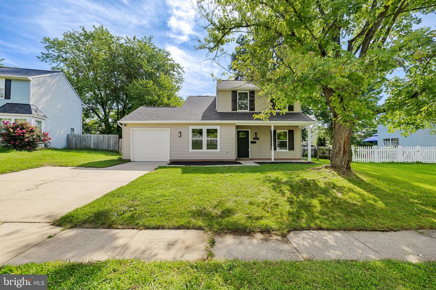 1263 Courtney Ln Property Photo 1