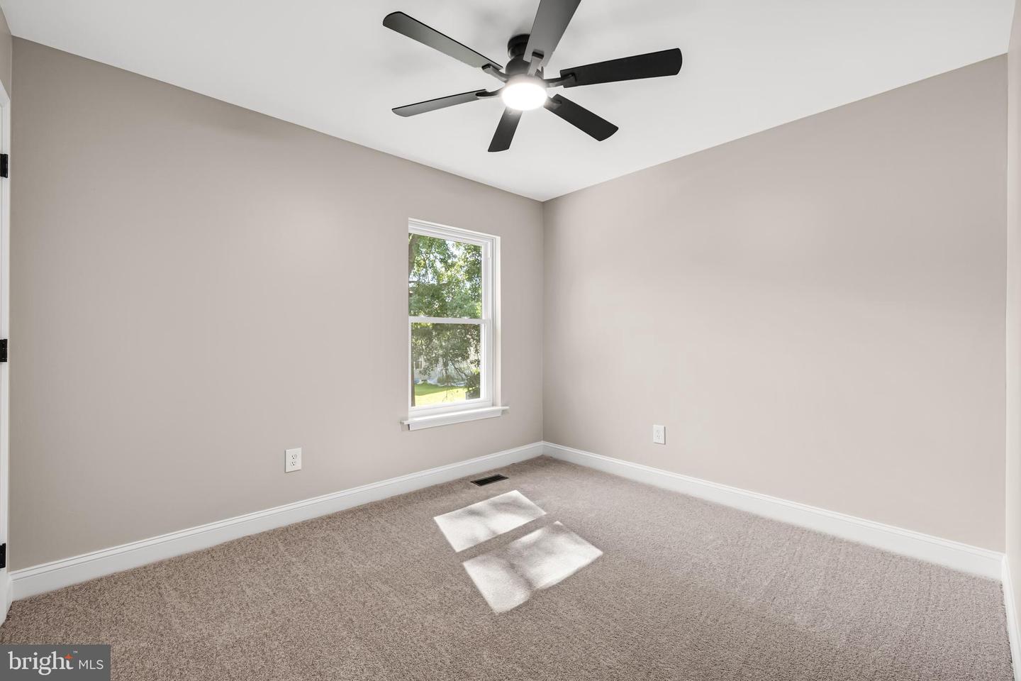 1263 Courtney Ln Property Photo 20