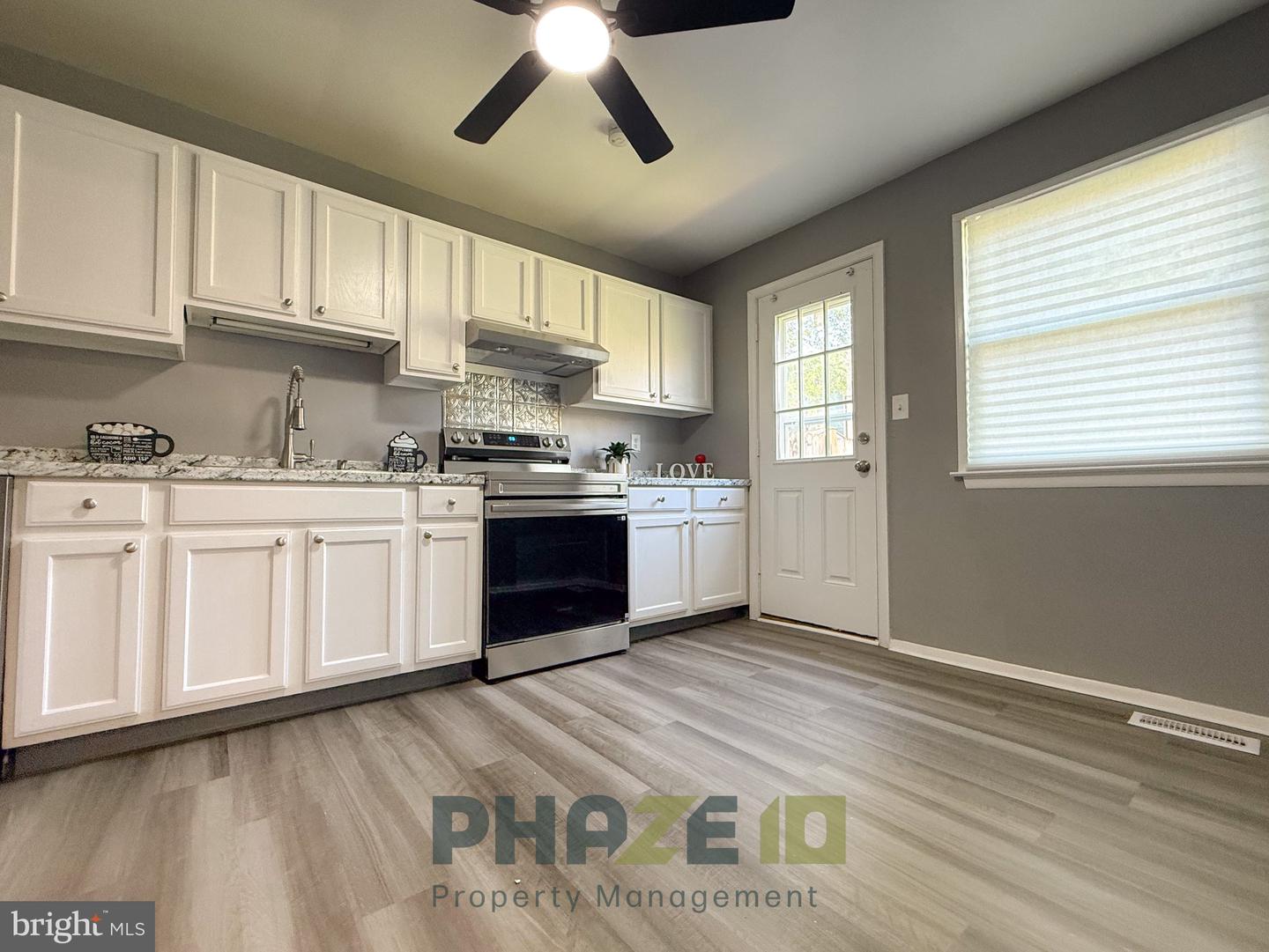 1394 Harford Dr Property Photo 17