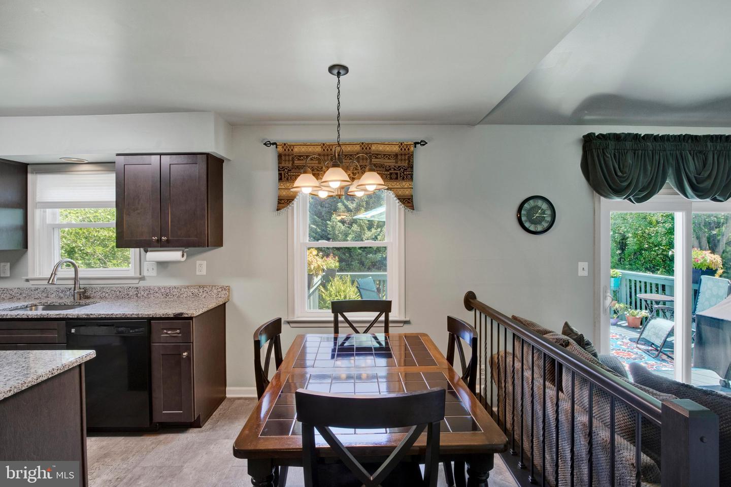 209 Tidewater Dr Property Photo 8