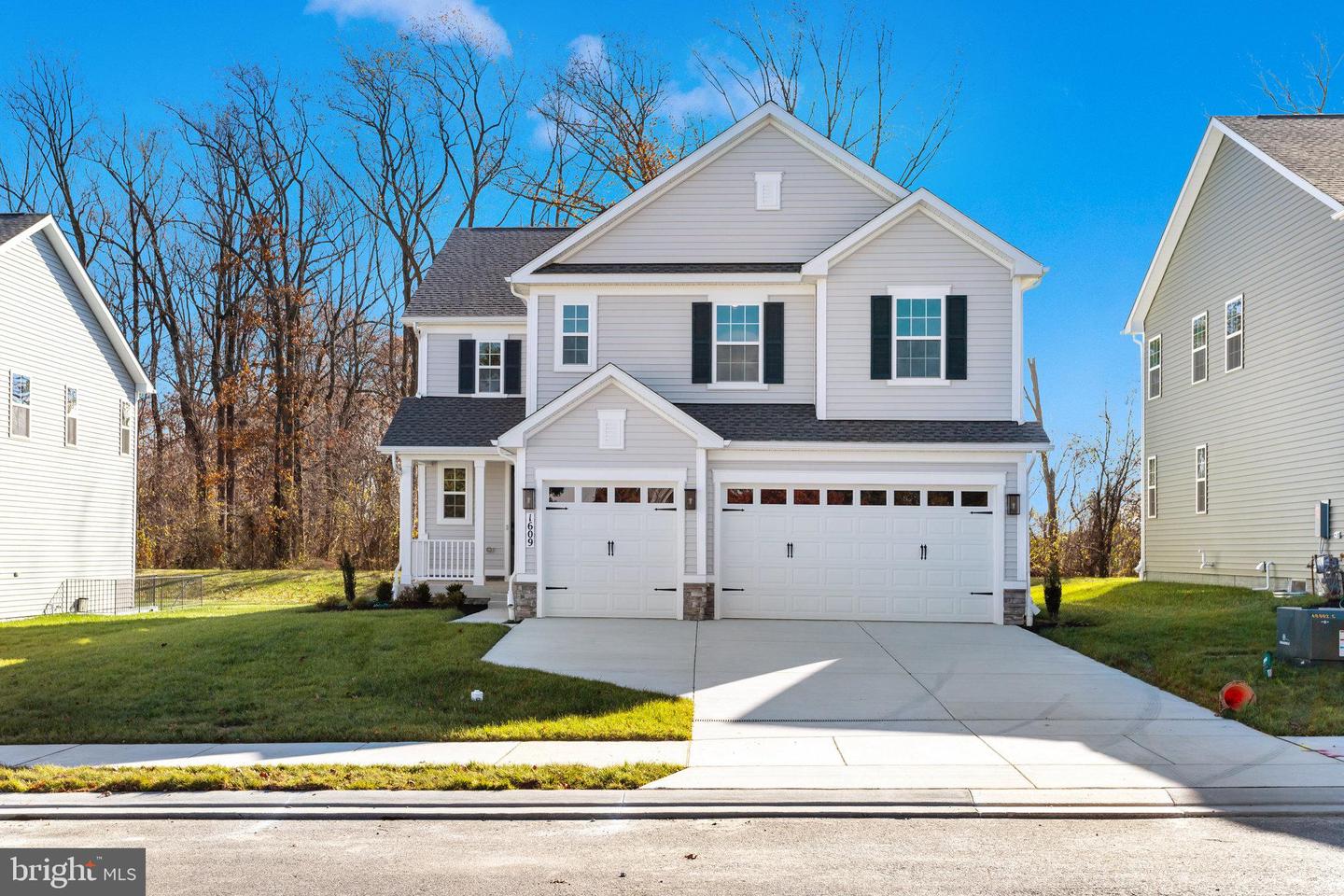 1609 Shady Tree Ct Property Photo 1