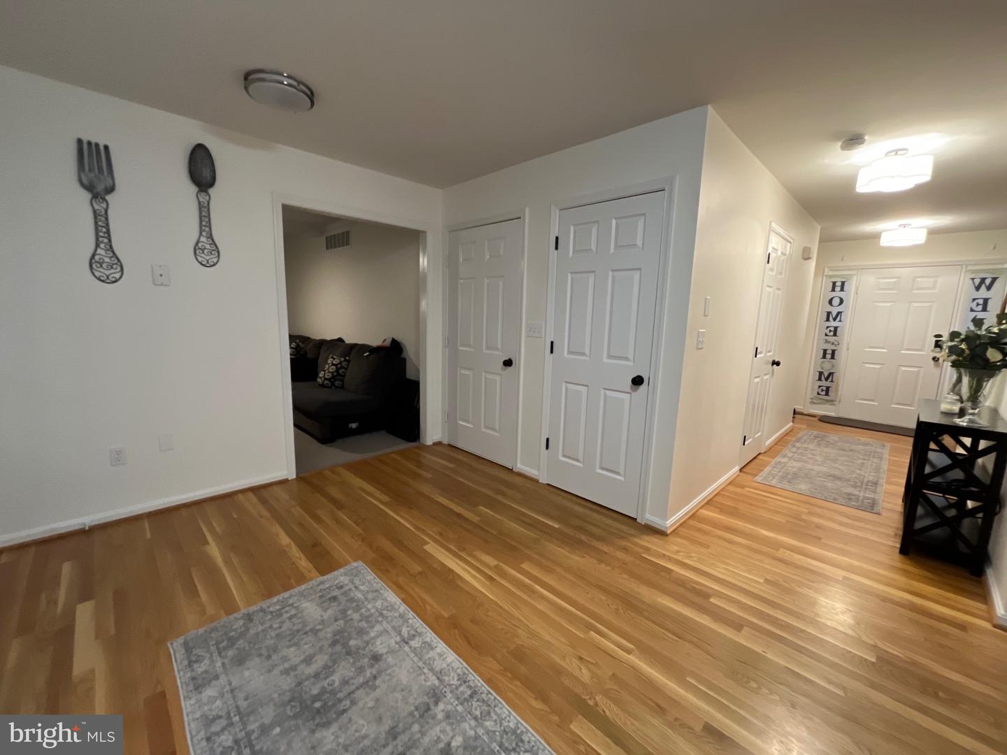 400 Gresham Ct Property Photo 4