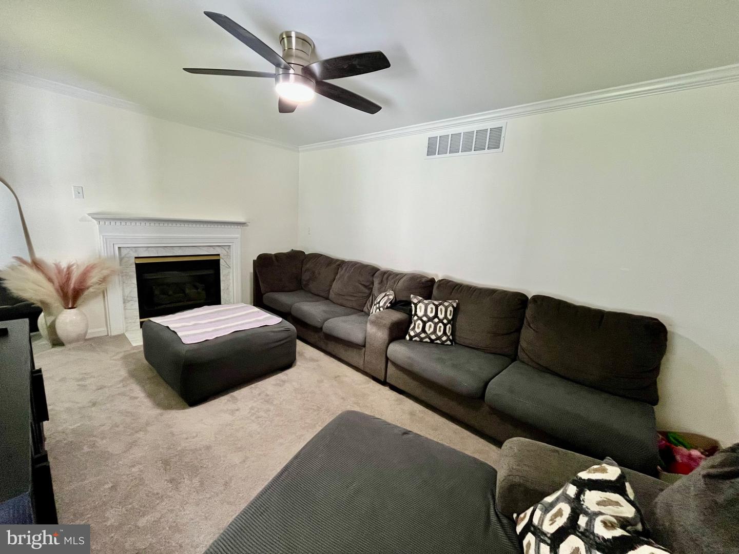 400 Gresham Ct Property Photo 11