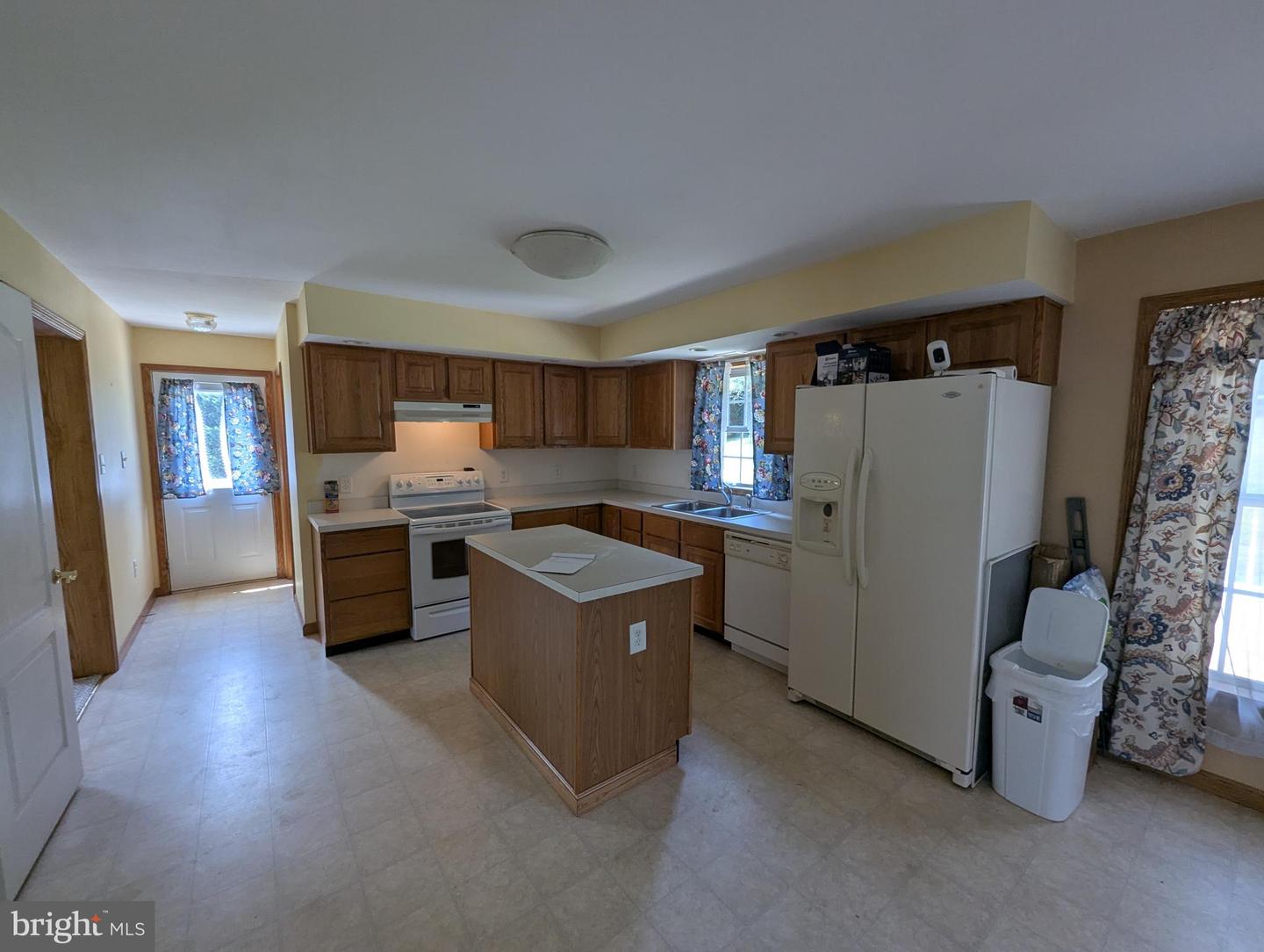 1506 Holman Dr Property Photo 3