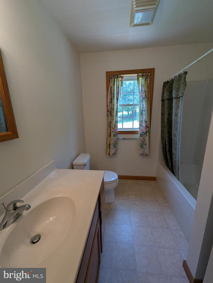 1506 Holman Dr Property Photo 29