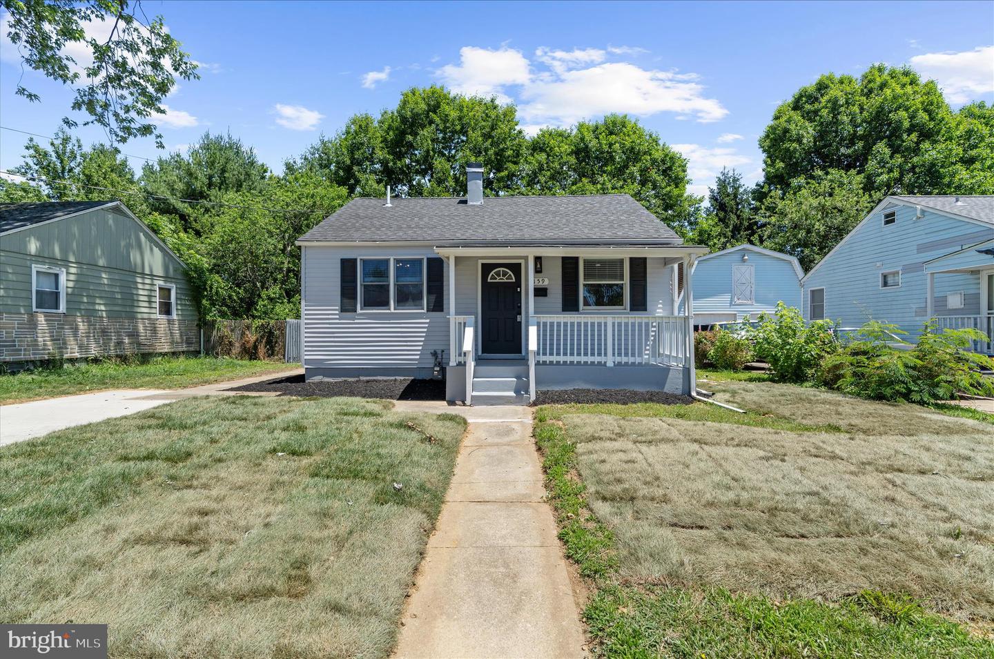159 E Deen Ave Property Photo 2