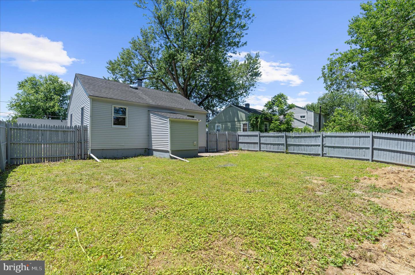 159 E Deen Ave Property Photo 22