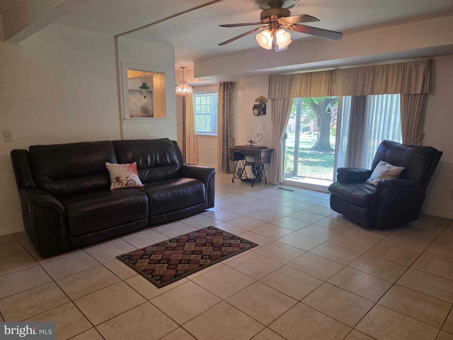 220-a Crocker Dr #220-a Property Photo 3