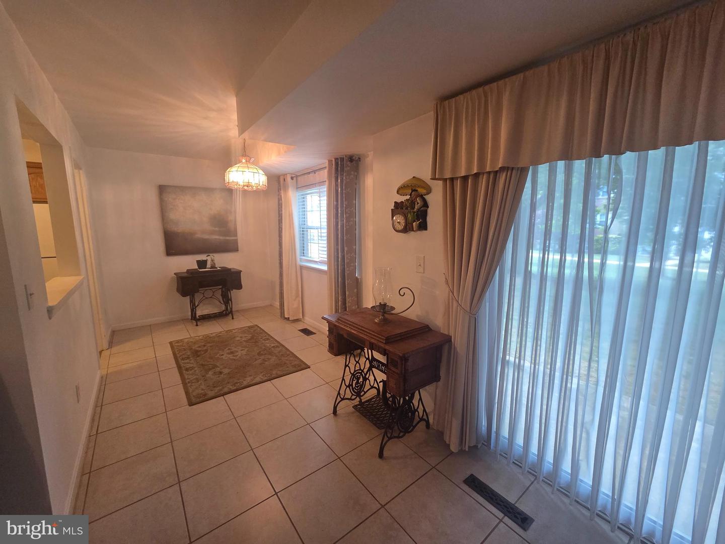 220-a Crocker Dr #220-a Property Photo 6