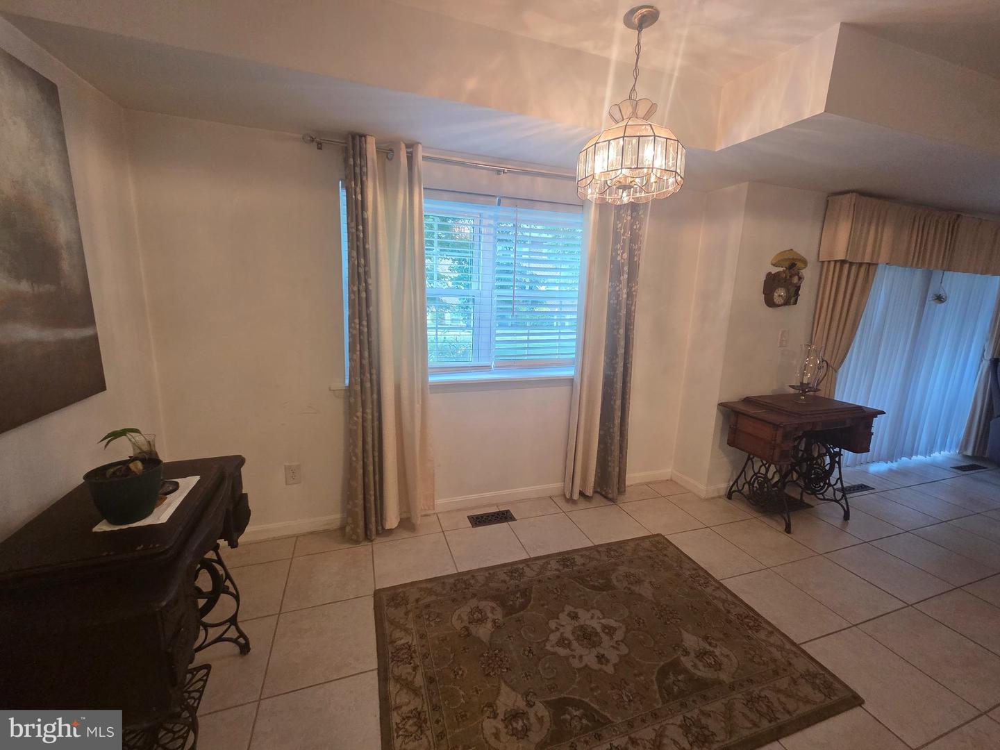 220-a Crocker Dr #220-a Property Photo 7
