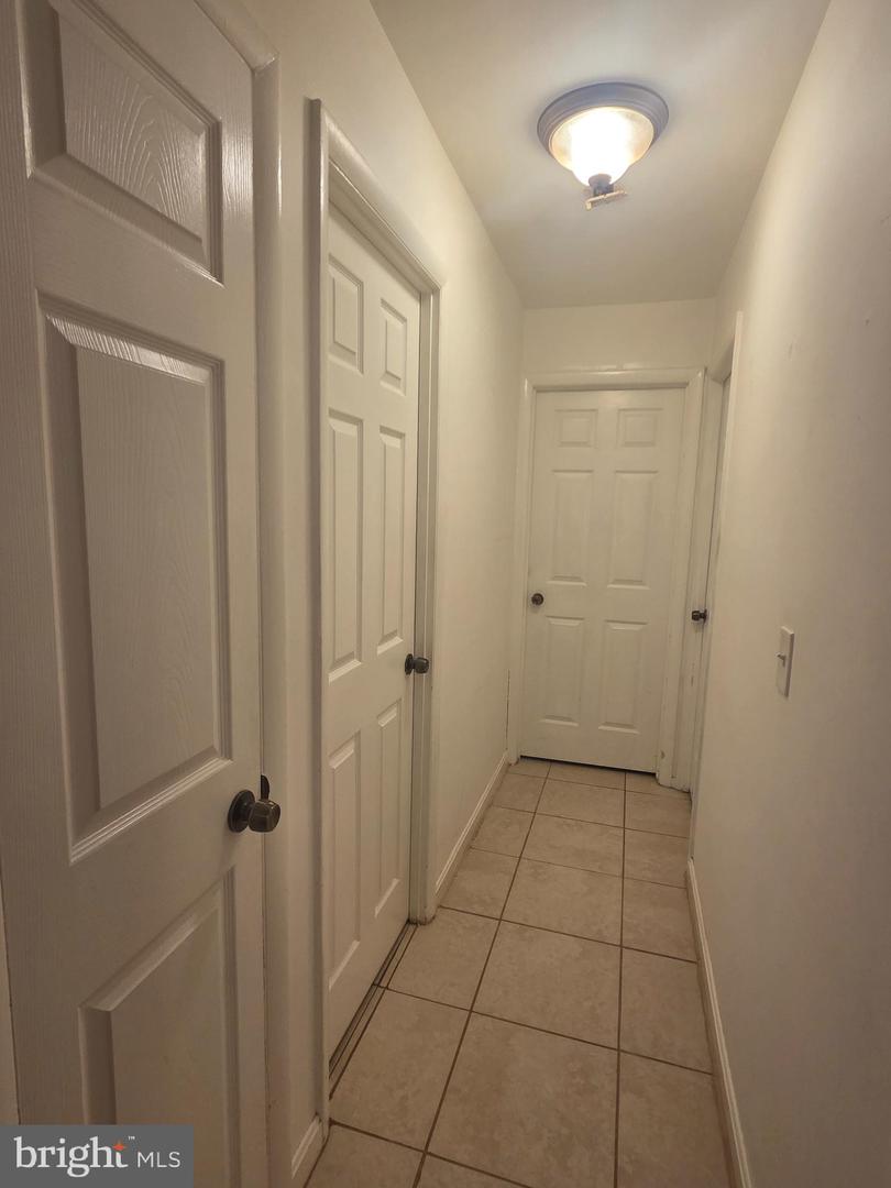 220-a Crocker Dr #220-a Property Photo 15