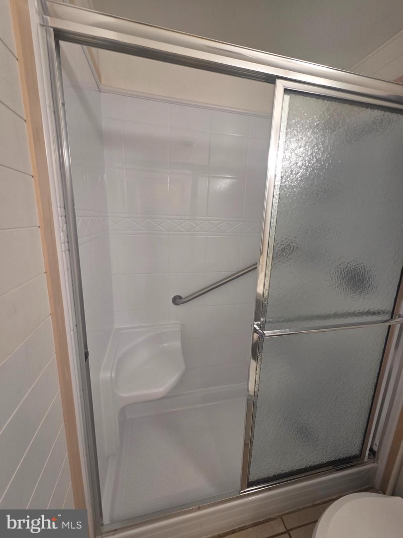 220-a Crocker Dr #220-a Property Photo 22