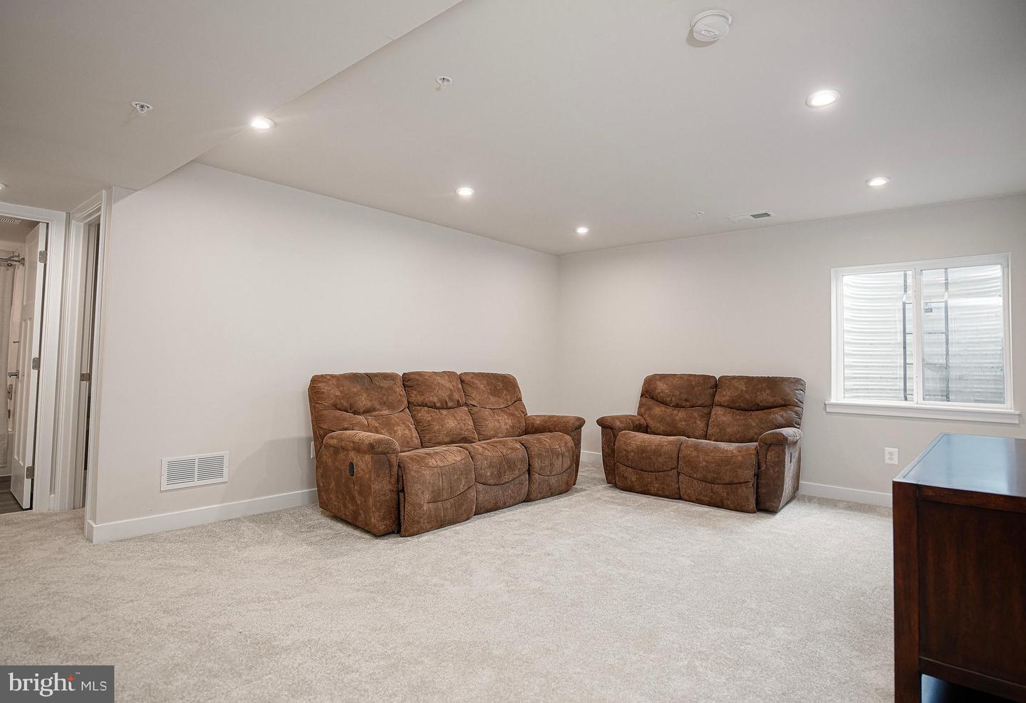 2527 Chessie Way Property Photo 27