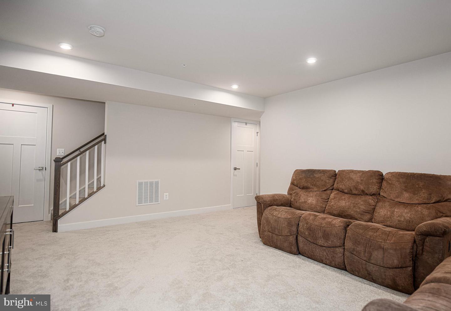 2527 Chessie Way Property Photo 29