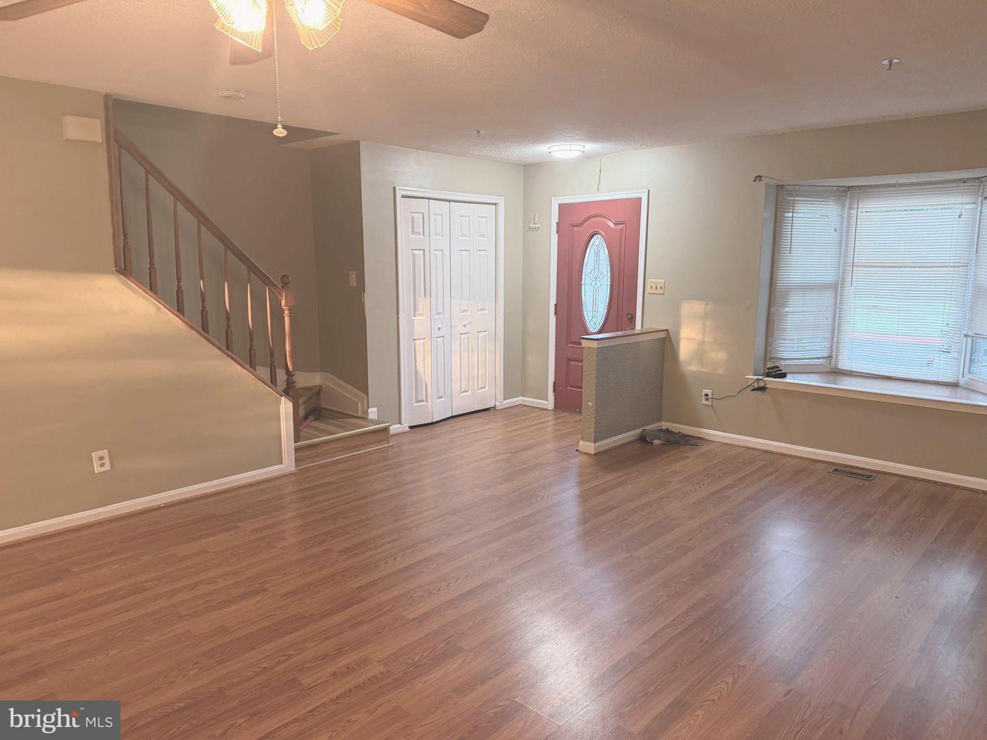 220 Ferring Ct Property Photo 2