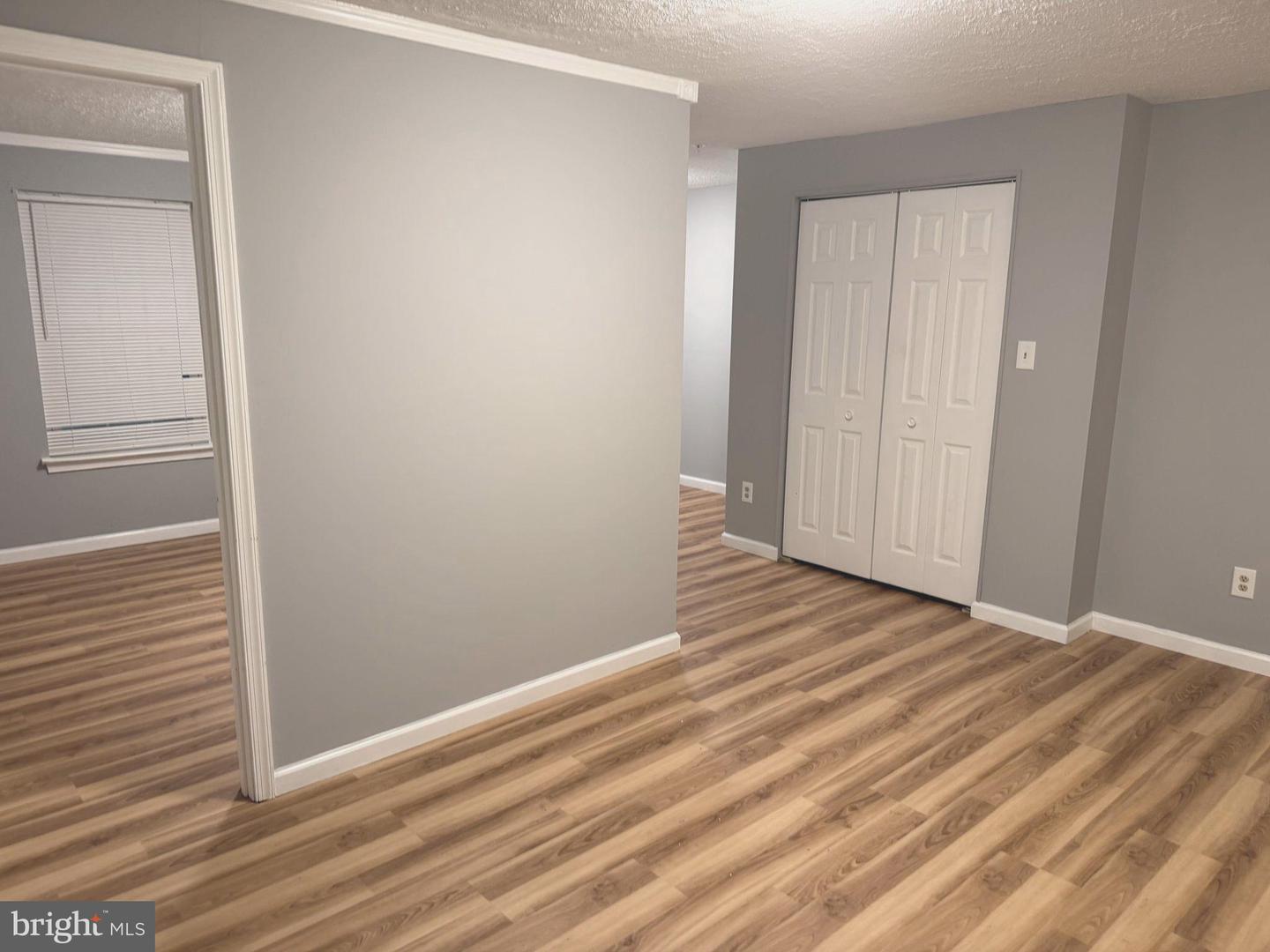 220 Ferring Ct Property Photo 12