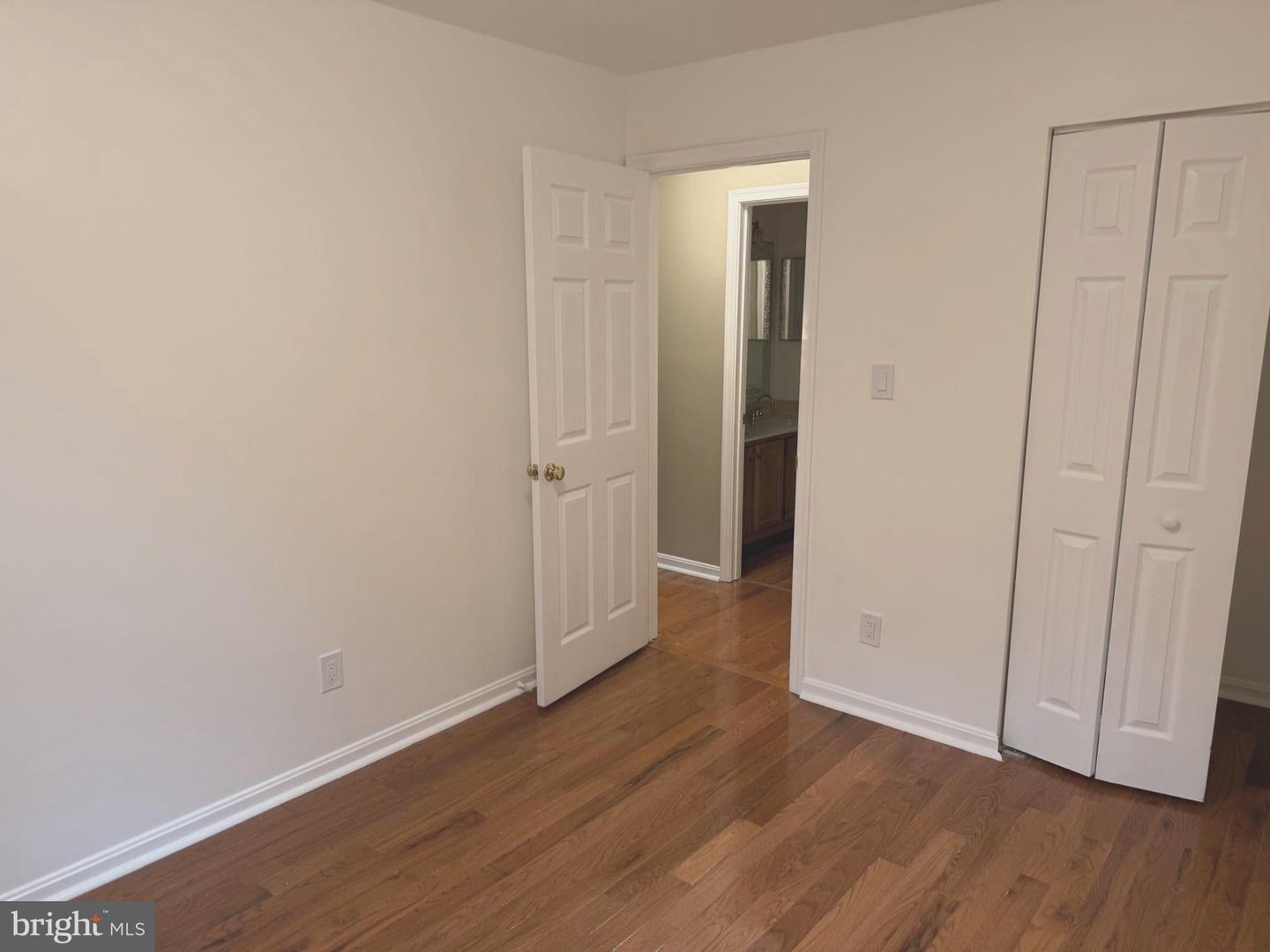 220 Ferring Ct Property Photo 19