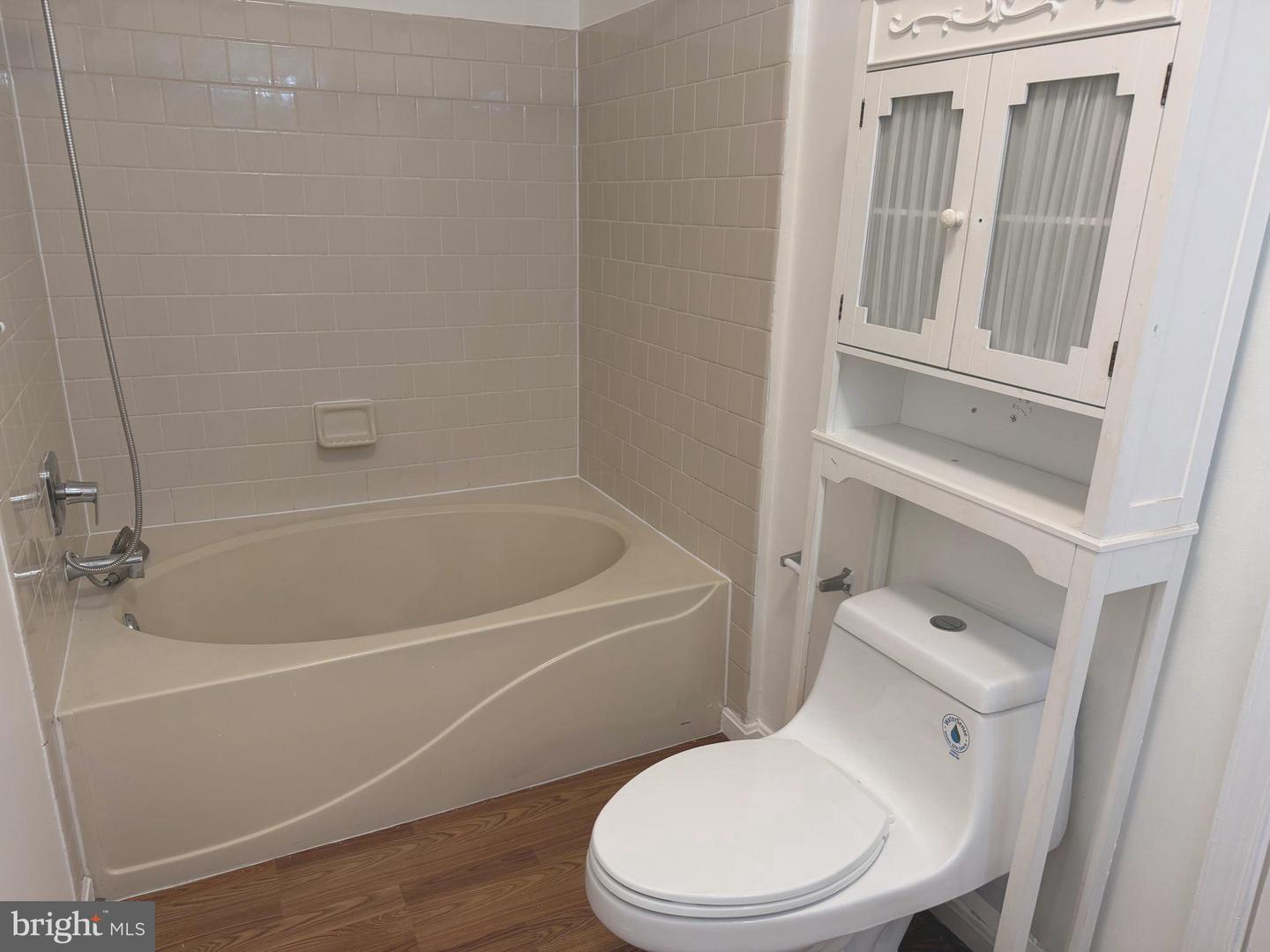 220 Ferring Ct Property Photo 23