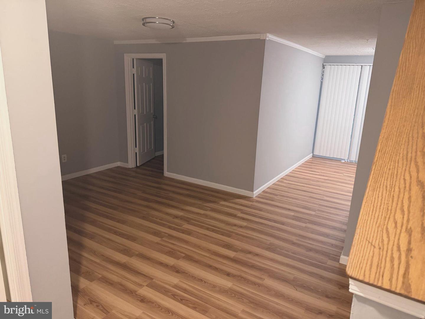 220 Ferring Ct Property Photo 26