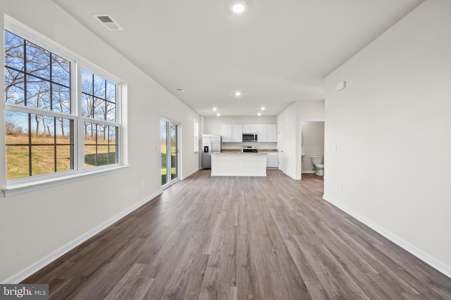 811 Spikeresh Way Property Photo 10