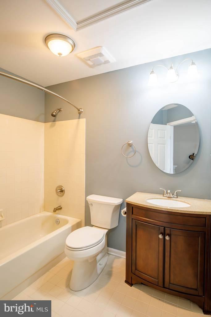 344 Honey Locust Ct Property Photo 15