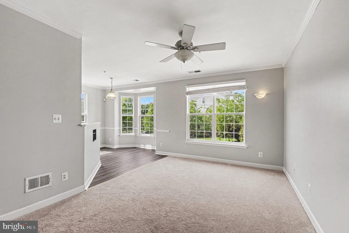 100 MOHEGAN DR #C Property Photo 1