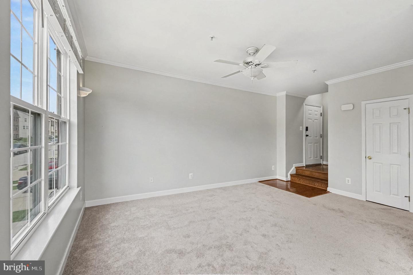 100 Mohegan Dr #c Property Photo 5