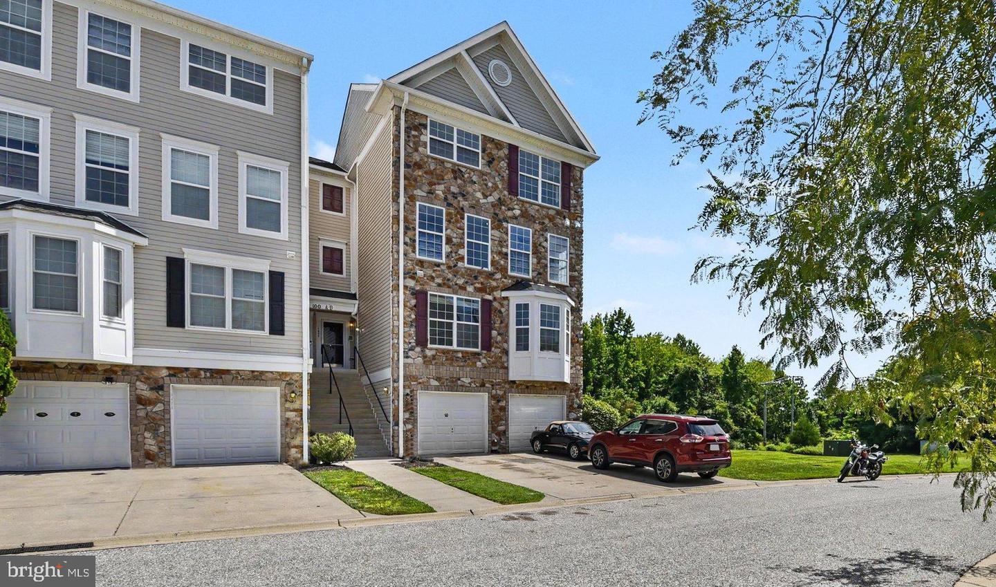 100 Mohegan Dr #c Property Photo 24