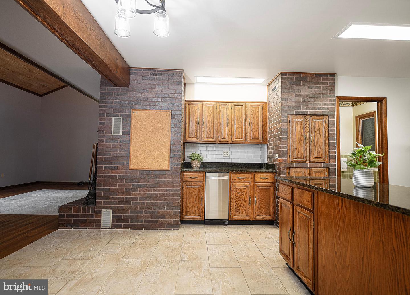3242 Green Rd Property Photo 15