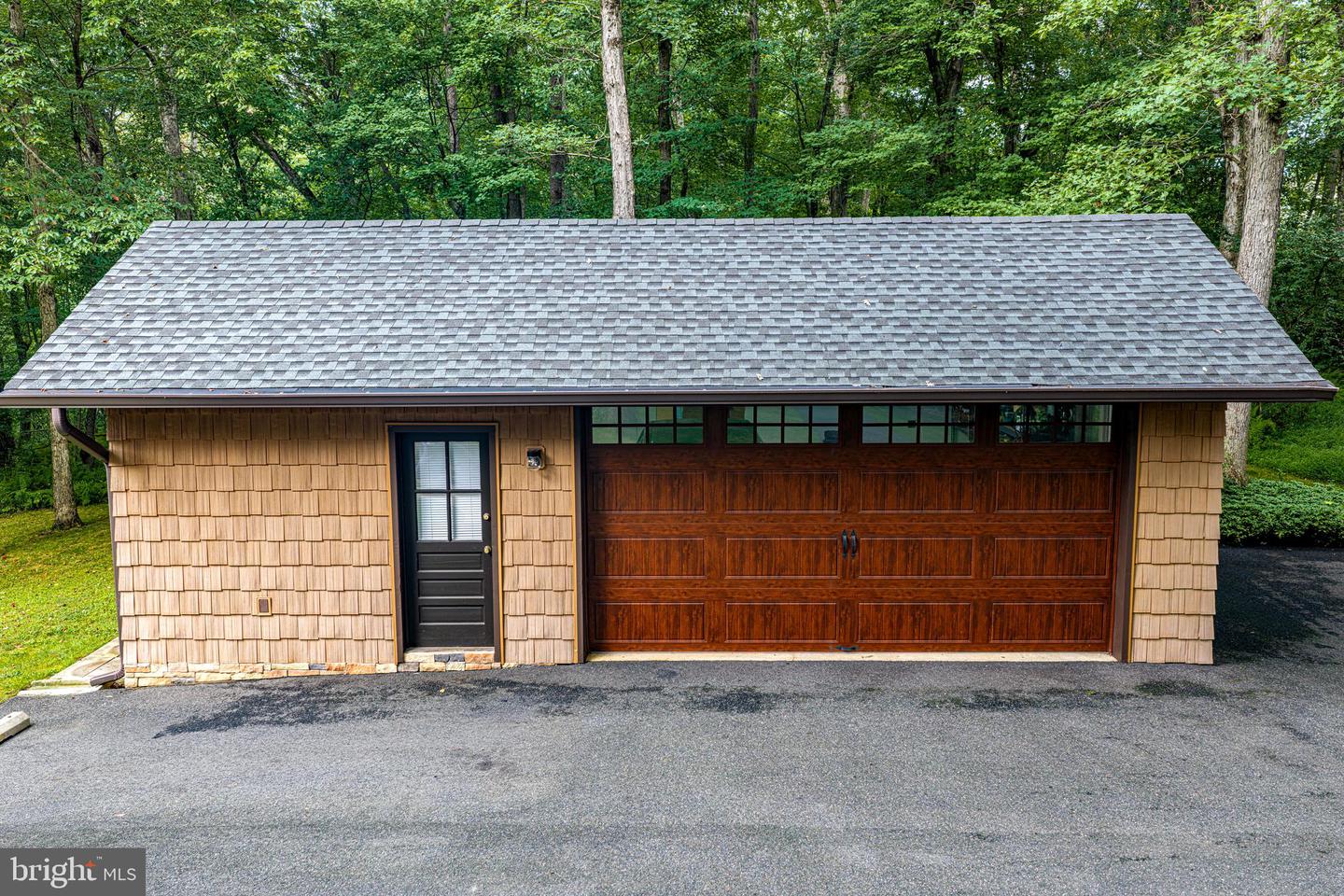 3242 Green Rd Property Photo 60