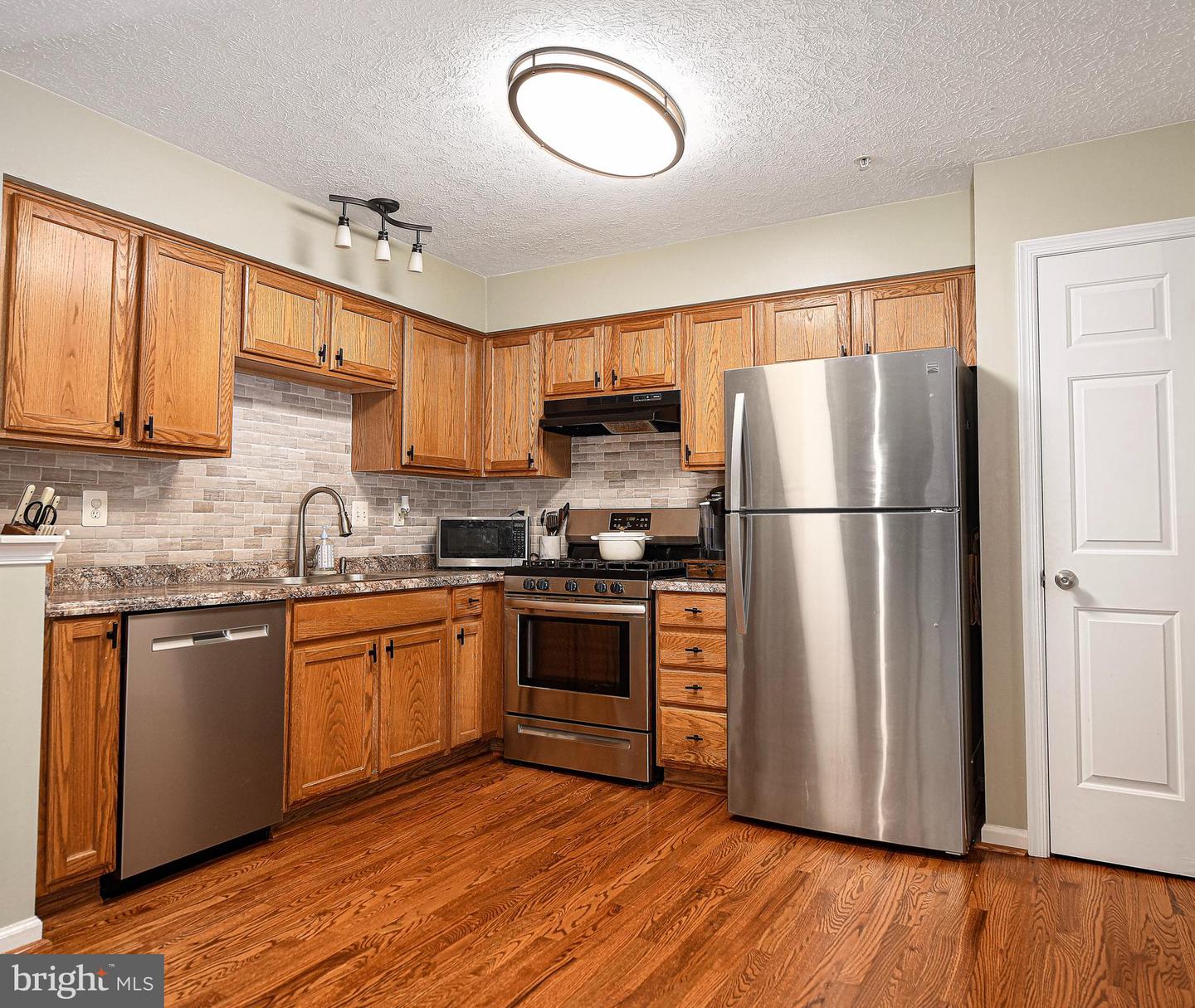 3134 Freestone Ct Property Photo 10