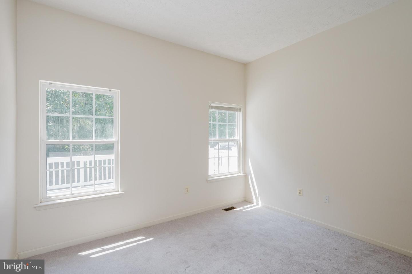 2120 Mardic Dr Property Photo 15